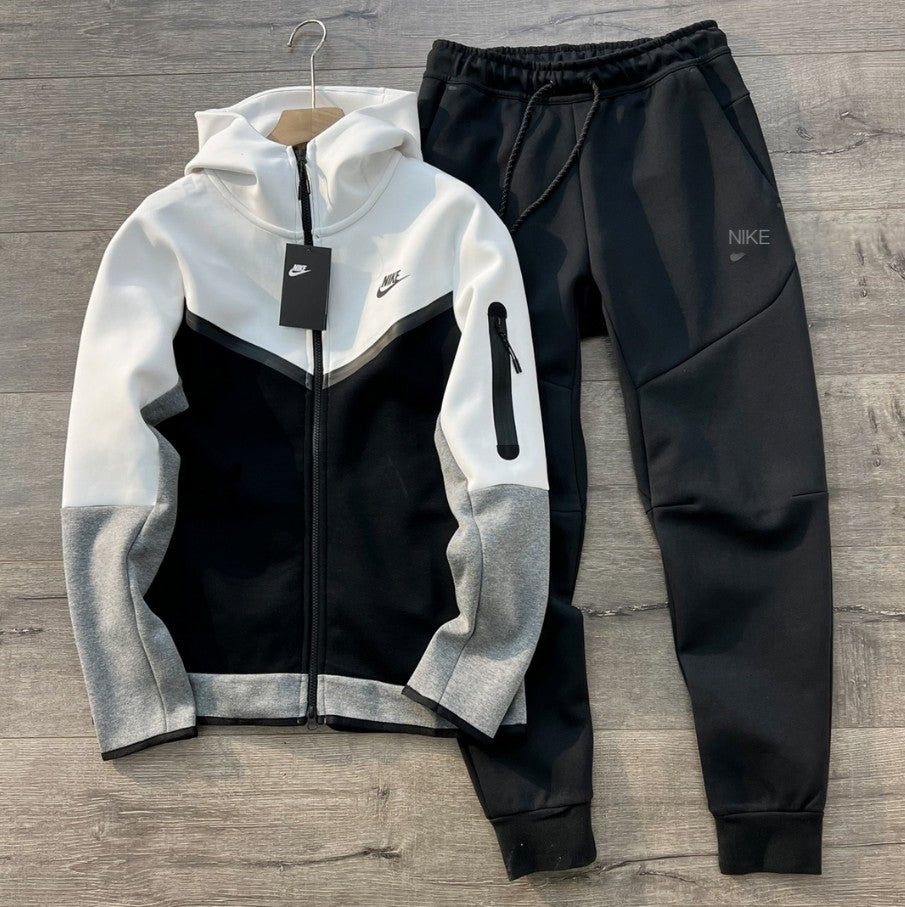 Nike chándal Tech Fleece
