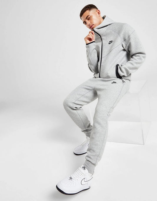 Nike chándal Tech Fleece